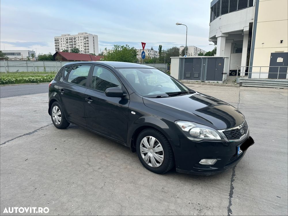 Kia Ceed - 3