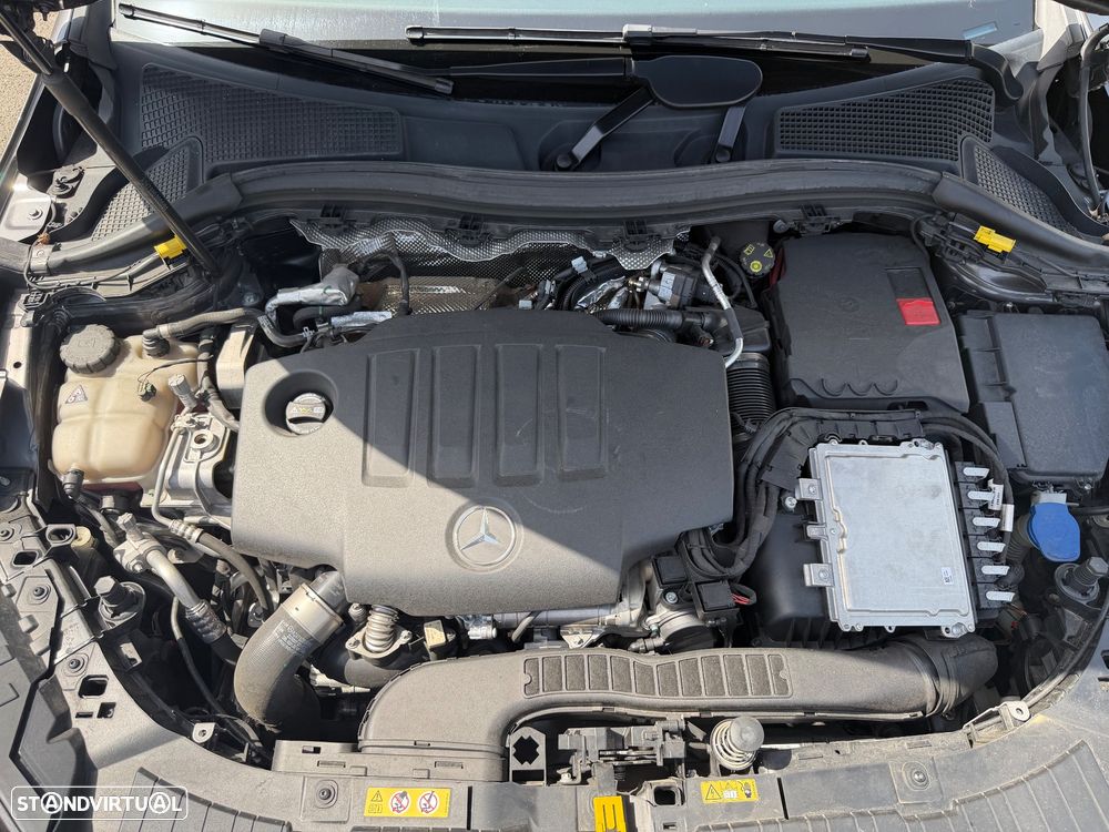 Mercedes-Benz GLA 180 d AMG Line - 28