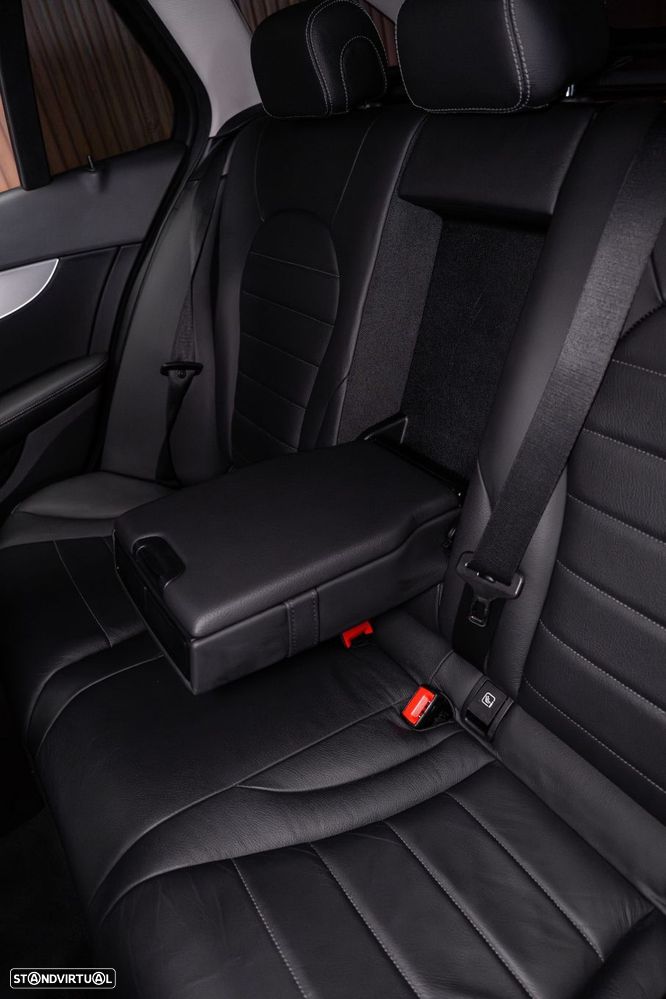Mercedes-Benz C 200 d Avantgarde Aut. - 32