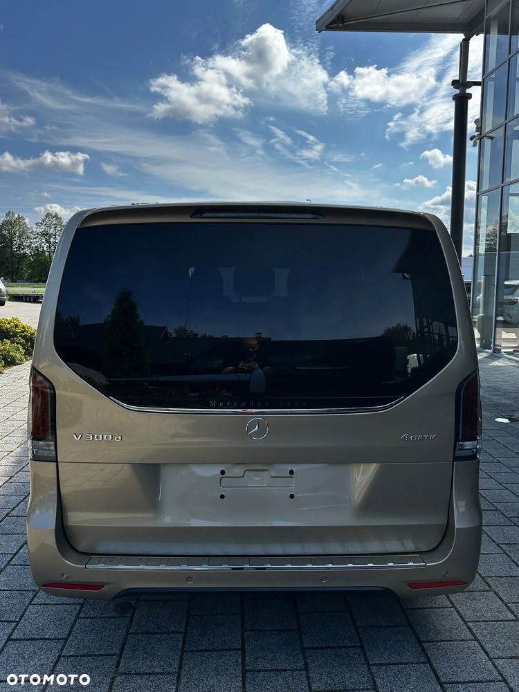 Mercedes-Benz Klasa V 300 d 4-Matic 9G-Tronic Avantgarde (ekstra dł) - 4