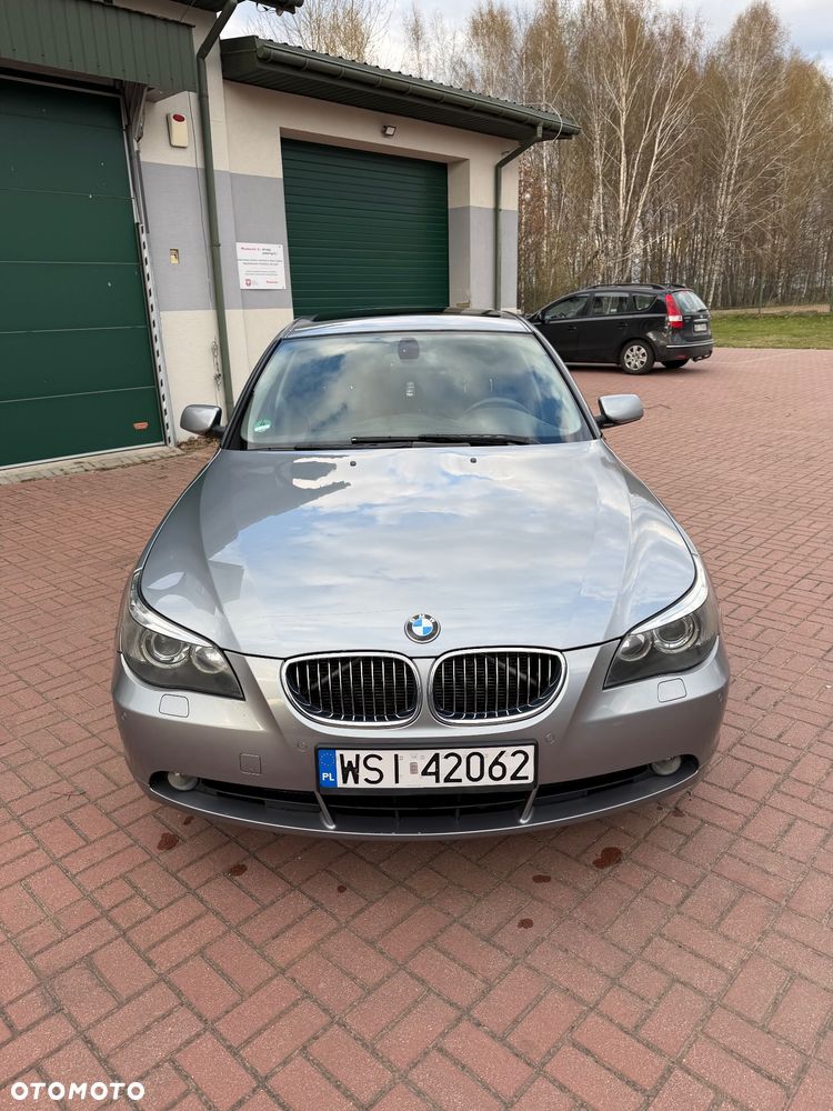 BMW Seria 5 525d - 2