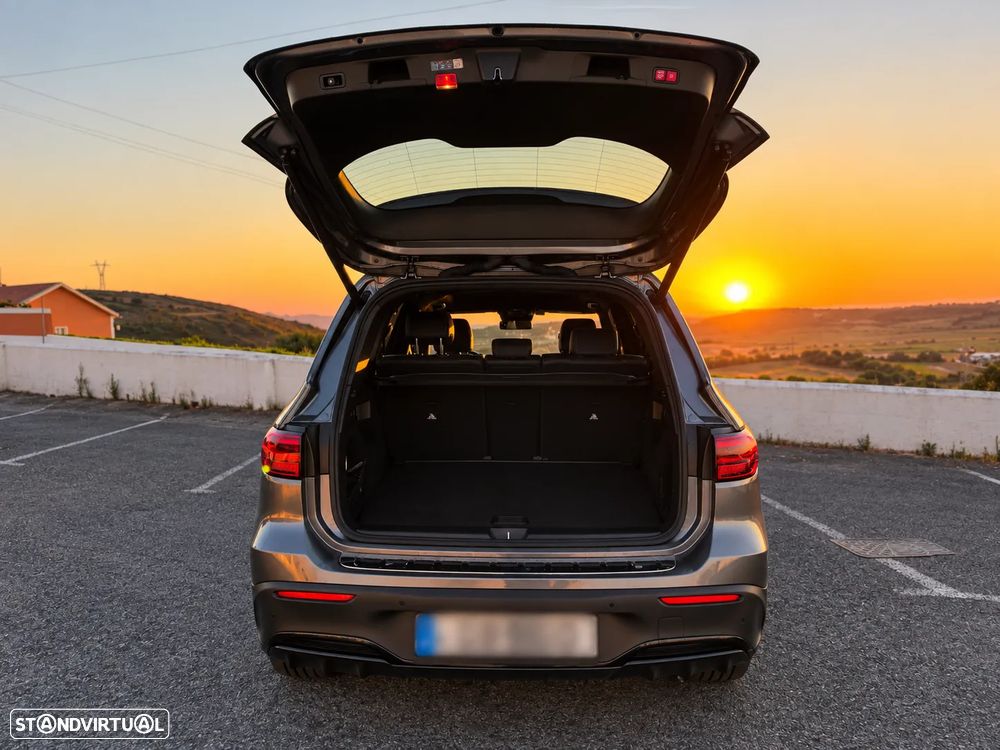 Mercedes-Benz EQB 250+ AMG Line - 8