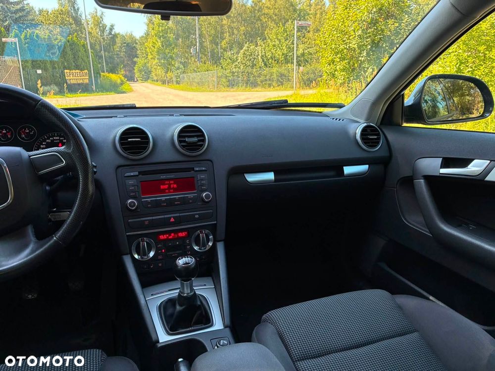Audi A3 Sportback 1.8 TFSI Attraction - 9