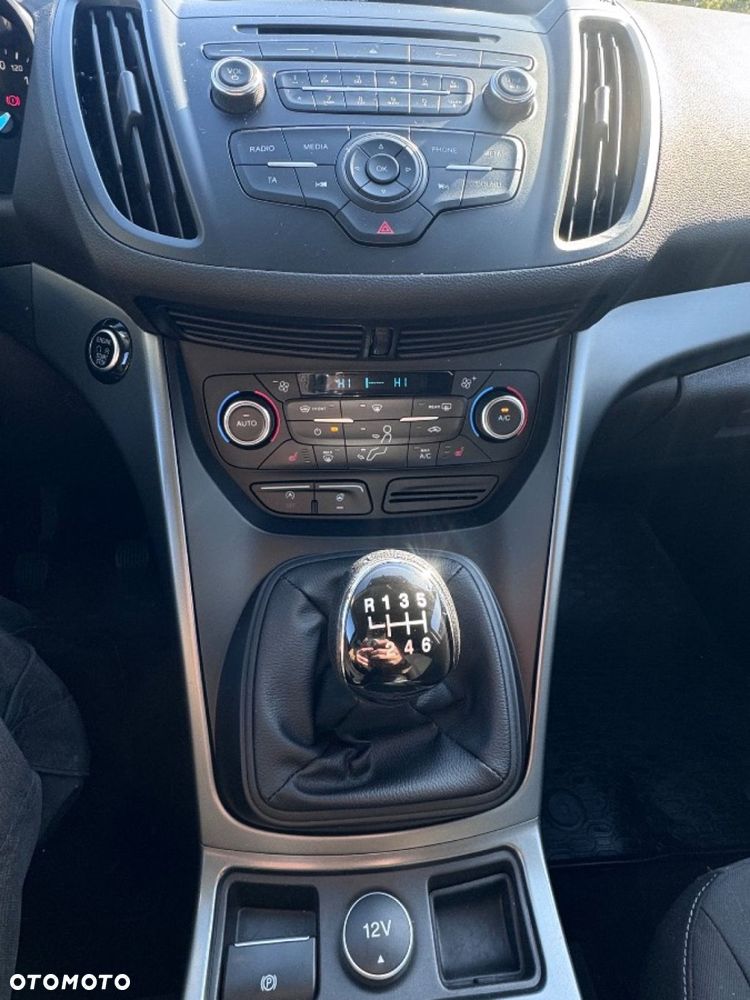 Ford Kuga - 26