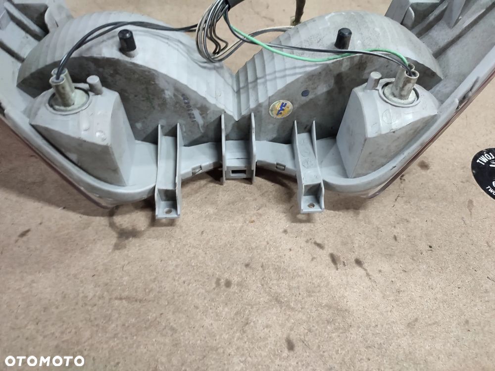 Lampa tył, tylna Suzuki Burgman 125 - 9