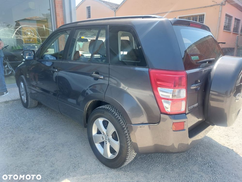 Suzuki Grand Vitara 2.0 Comfort - 13
