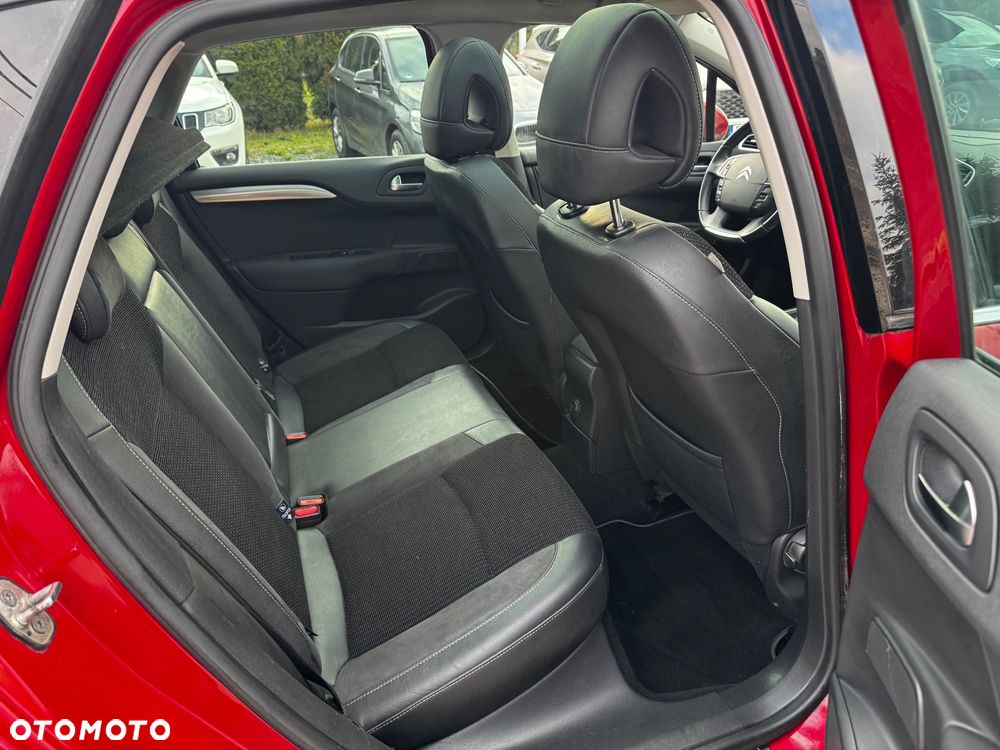 Citroën C4 VTi 120 Exclusive - 30