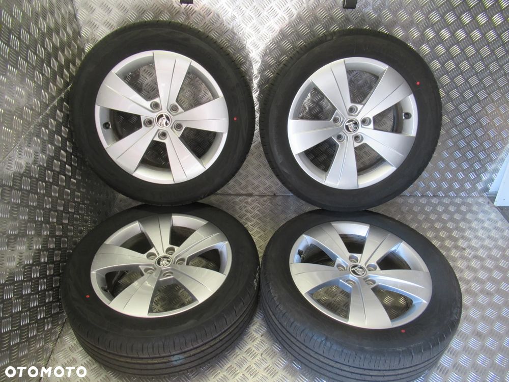 Koła Skoda Superb III Karoq Yeti 6,5Jx17 et41 5x112 DEMO 22 rok - 1