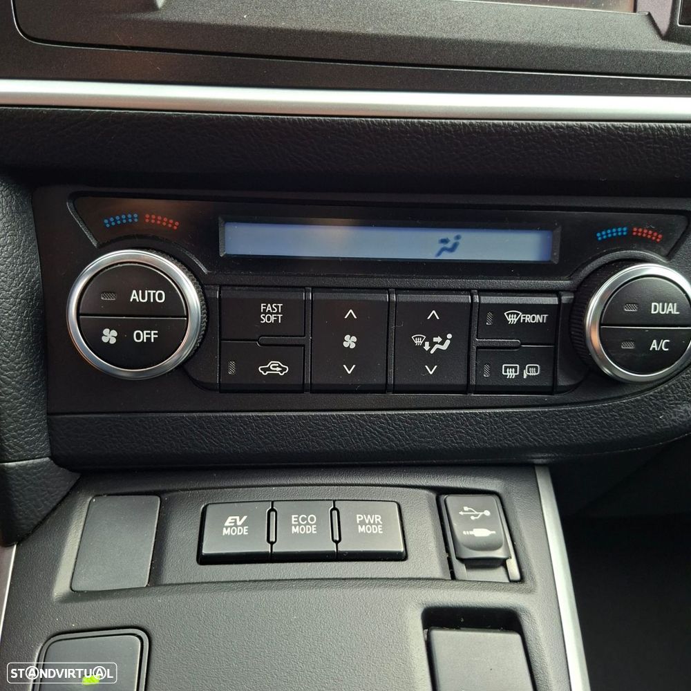 Toyota Auris 1.8 HSD Exclusive - 18