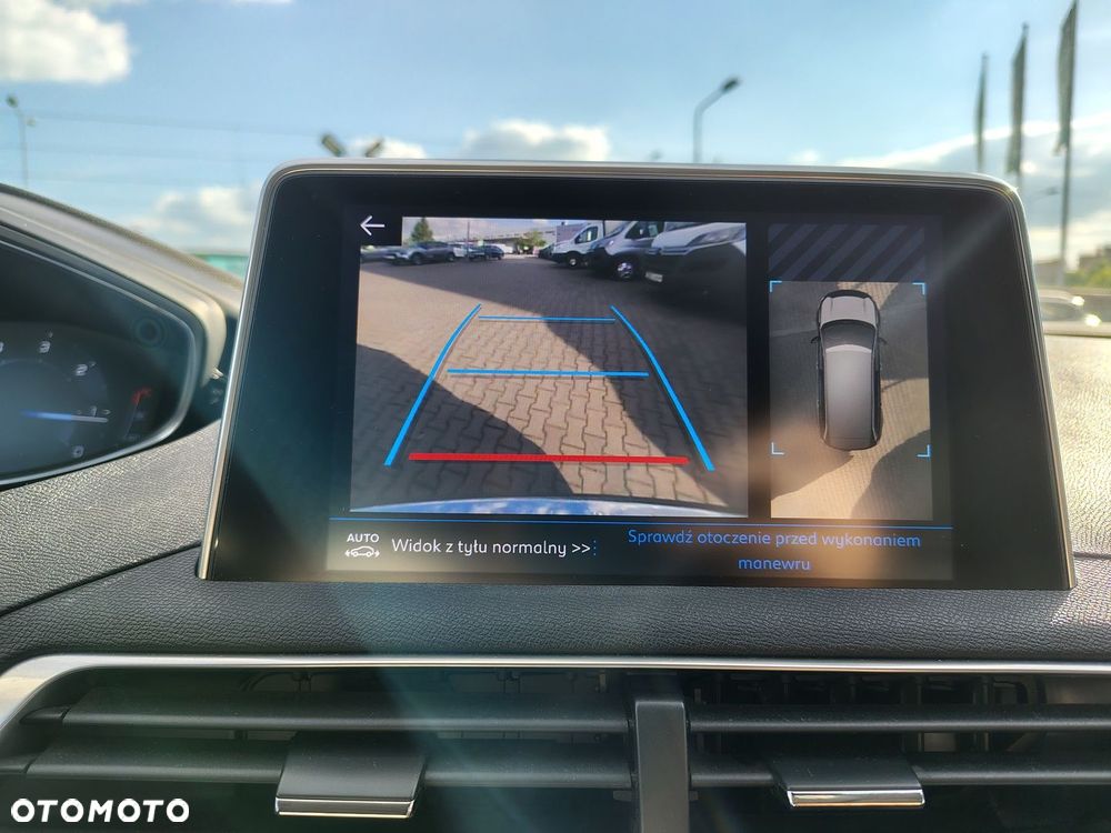 Peugeot 5008 1.6 BlueHDI Allure S&S EAT6 - 28
