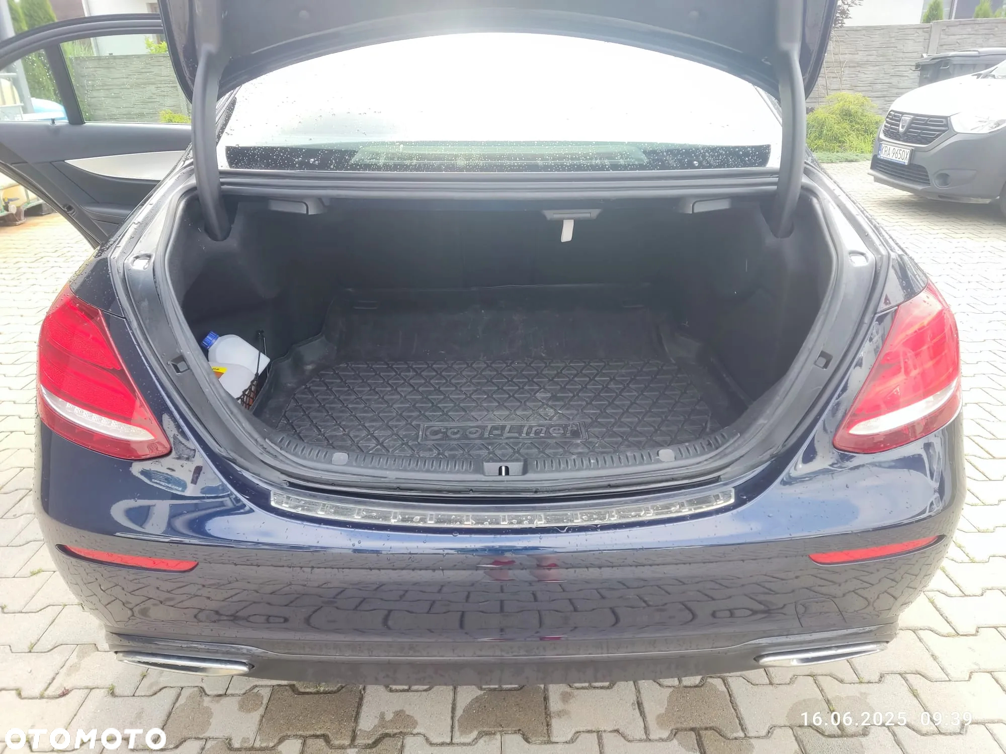 Mercedes-Benz Klasa E 220 d 4-Matic 9G-TRONIC - 7