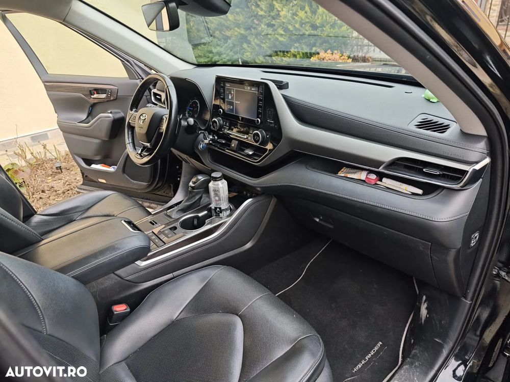 Toyota Highlander 2.5 L Hybrid Dynamic Force 248CP Exclusive Metallic - 9