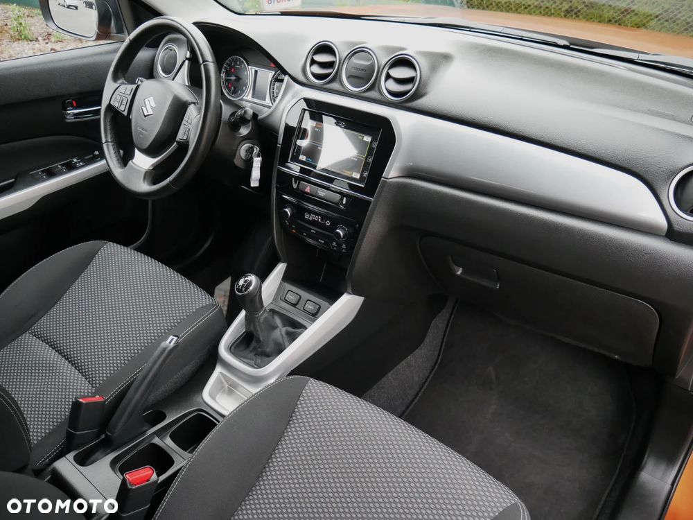 Suzuki Vitara 1.6 Elegance 2WD - 23