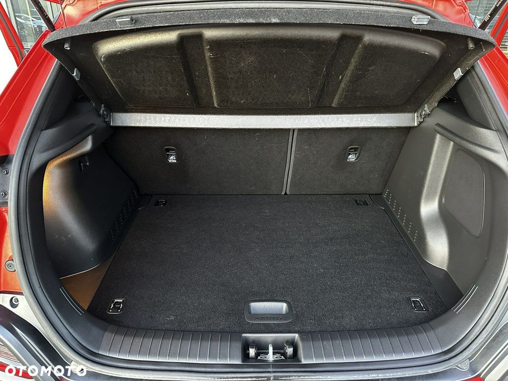 Hyundai Kona 1.6 T-GDI DCT 4WD Premium - 33