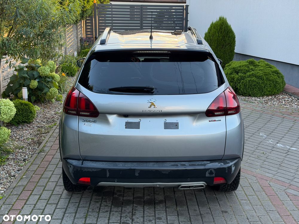 Peugeot 2008 - 8