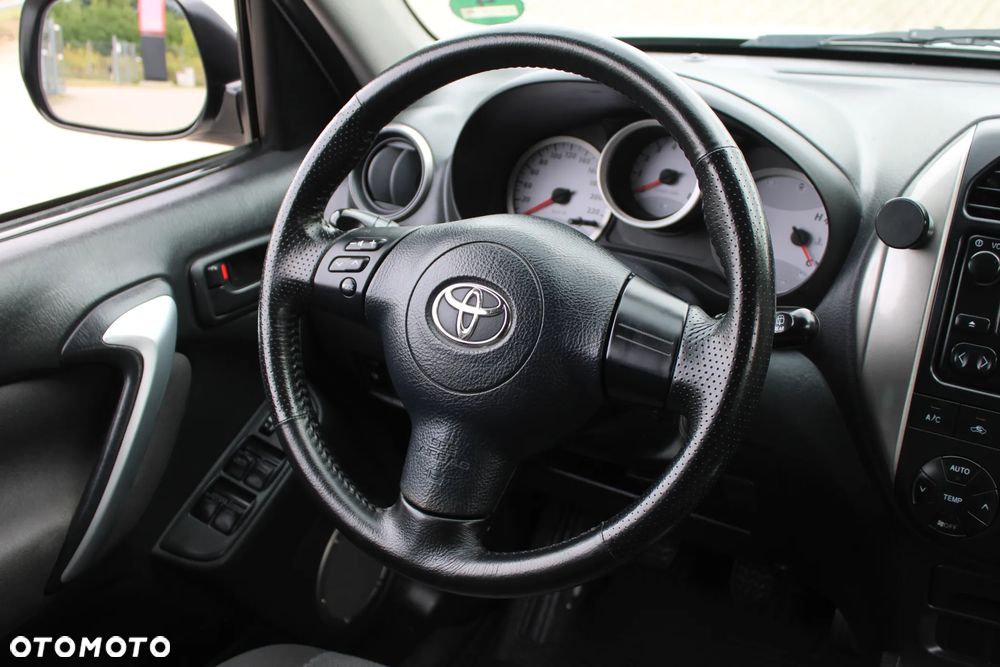 Toyota RAV4 4x4 - 16