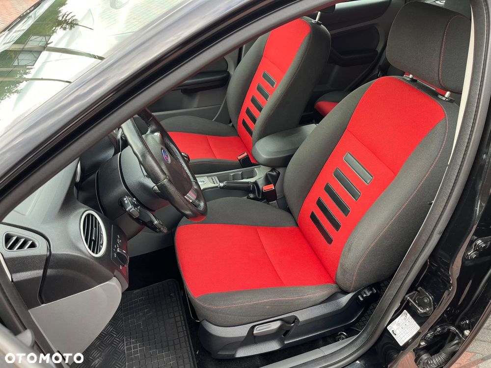 Ford Focus 1.6 Ti-VCT Sport - 20