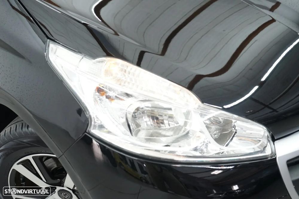 Peugeot 208 1.2 PureTech Allure - 10