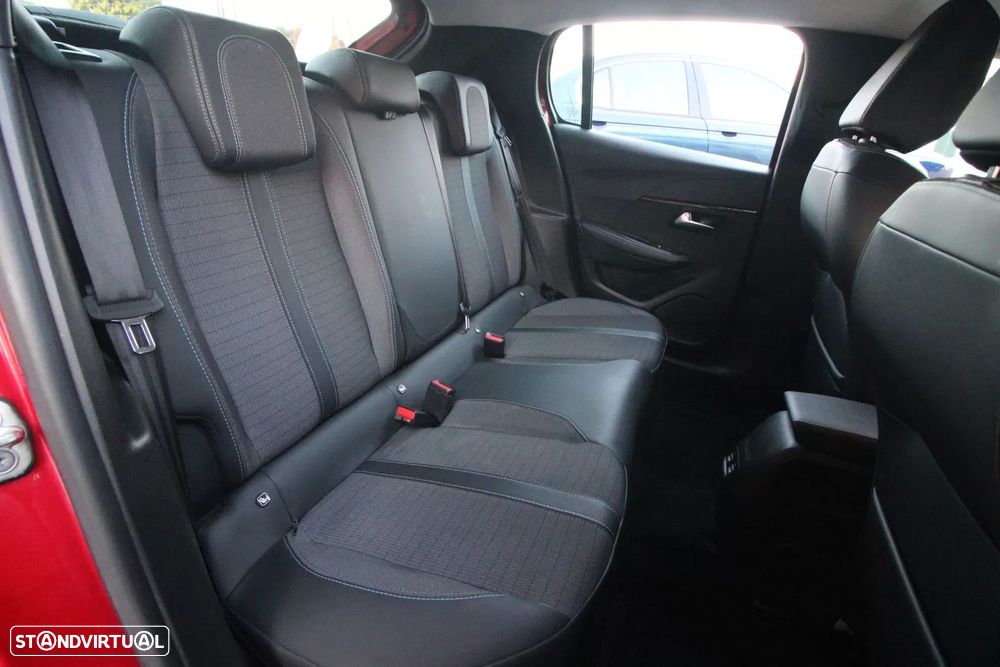 Peugeot 208 1.2 PureTech Allure EAT8 - 25