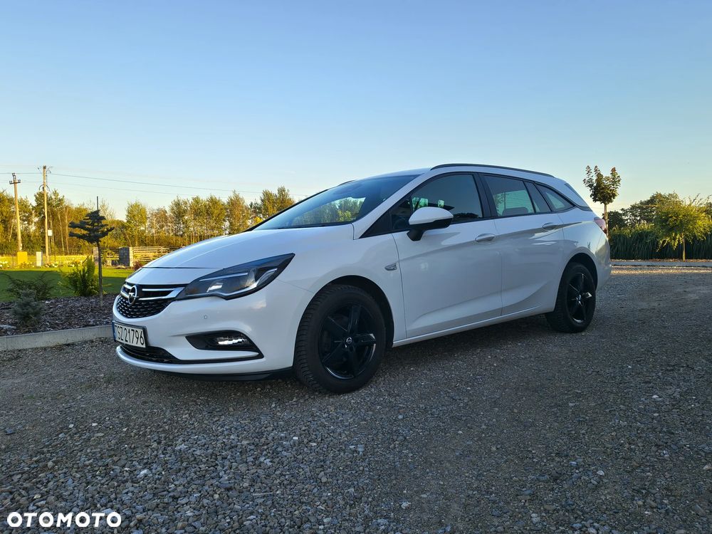 Opel Astra 1.6 CDTI Enjoy - 30