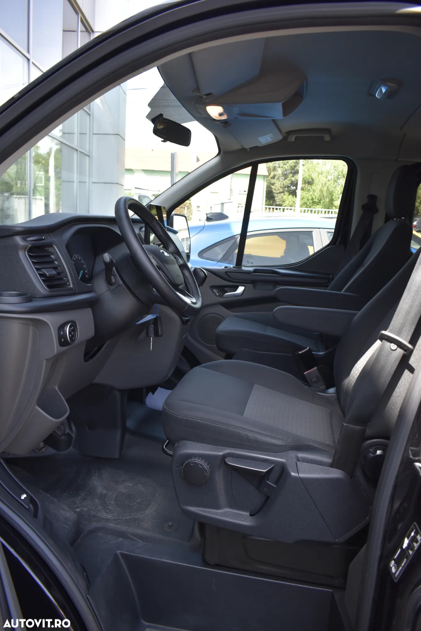 Ford Transit Custom Kombi 320 2.0 EcoBlue 130 CP L2H1 Trend - 31