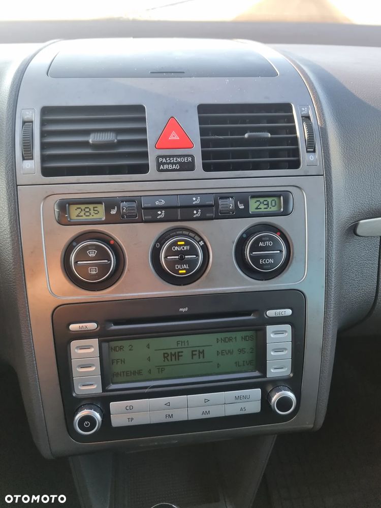 Volkswagen Touran - 7