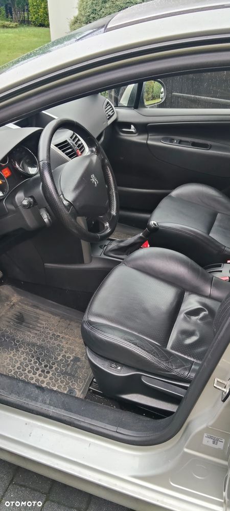 Peugeot 207 1.6 HDi - 6