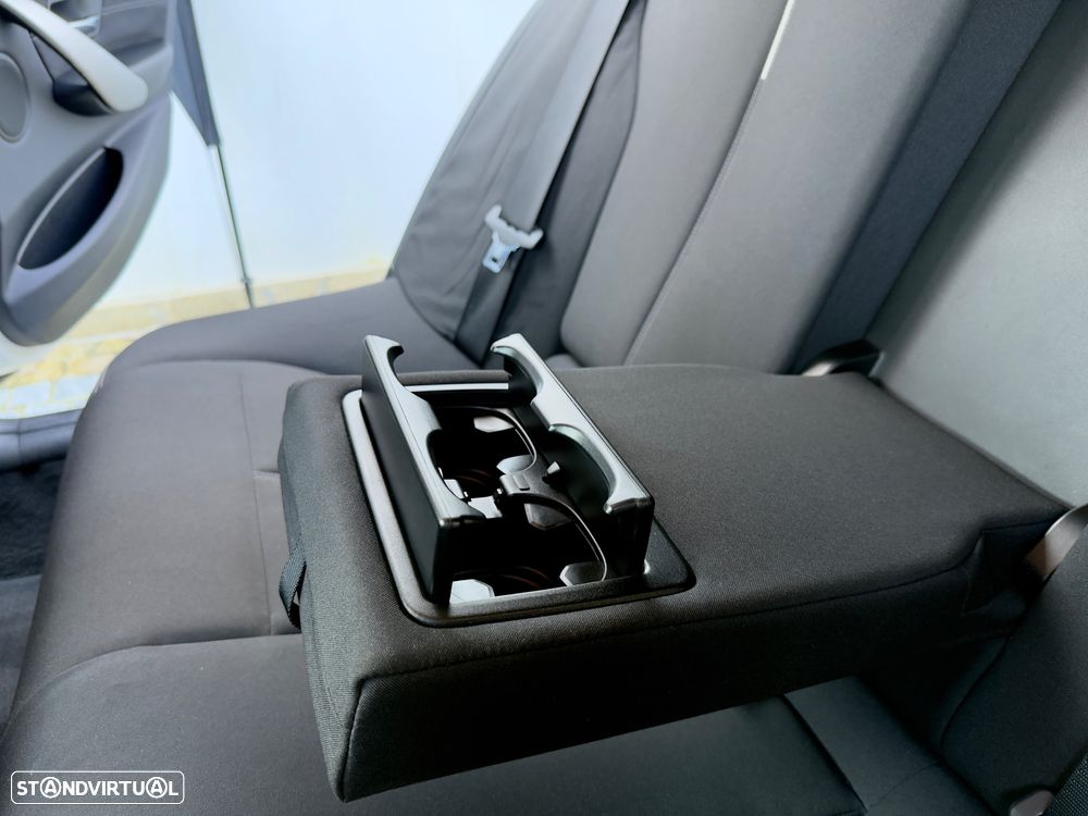 BMW 318 d Auto Pack M - 52