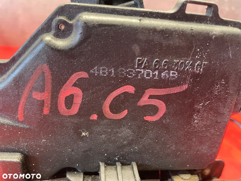 Zamek prawy przód 4B1837016B Audi A6 C5 - 2