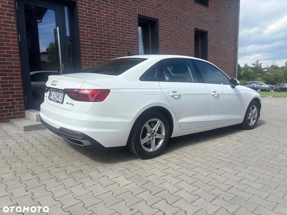 Audi A4 Limousine - 6