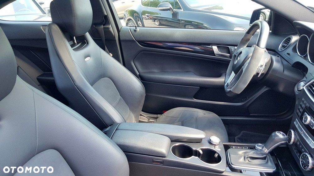 Mercedes-Benz Klasa C - 27