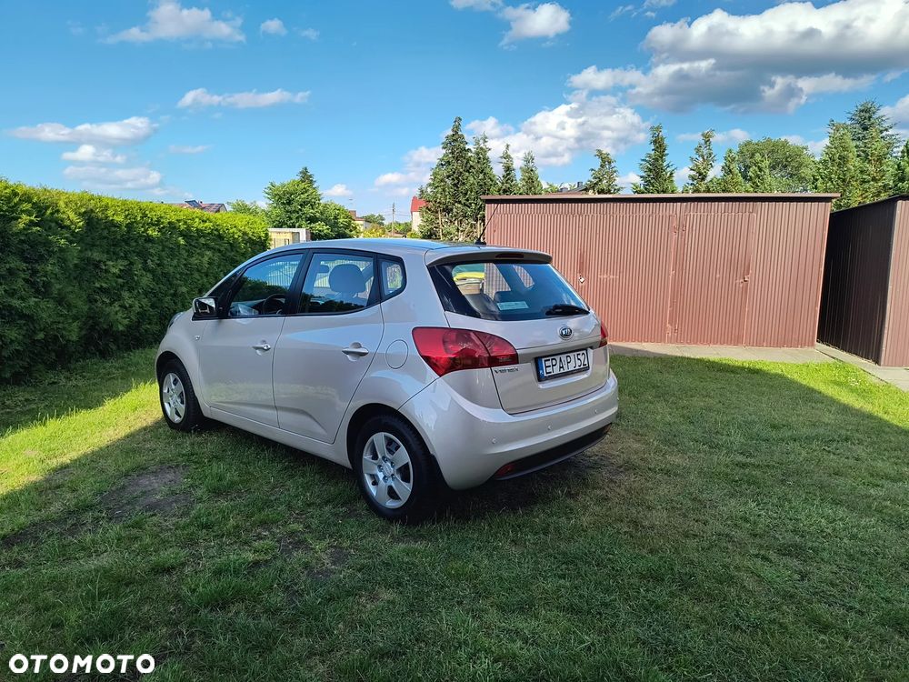 Kia Venga - 3