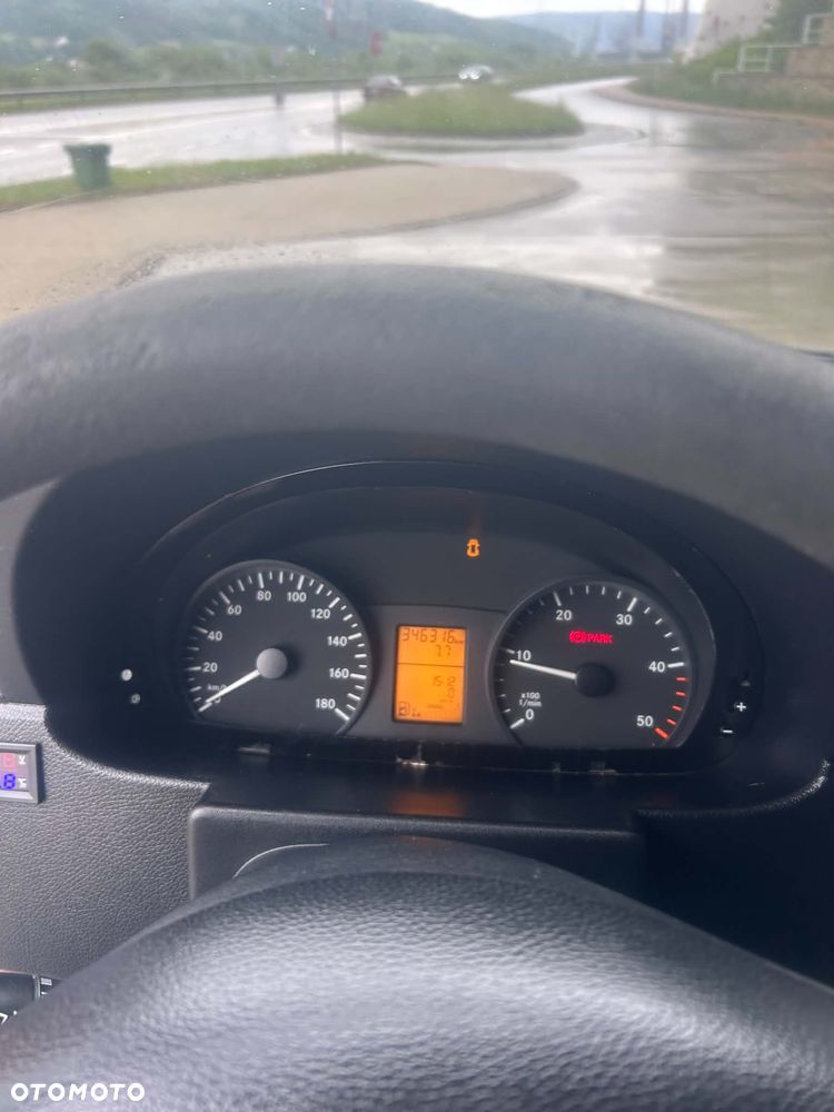 Mercedes-Benz Sprinter 906.211 - 8