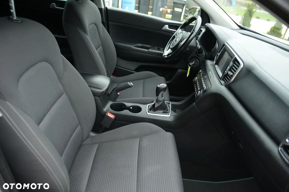 Kia Sportage 1.6 GDI 2WD Dream-Team Edition - 17