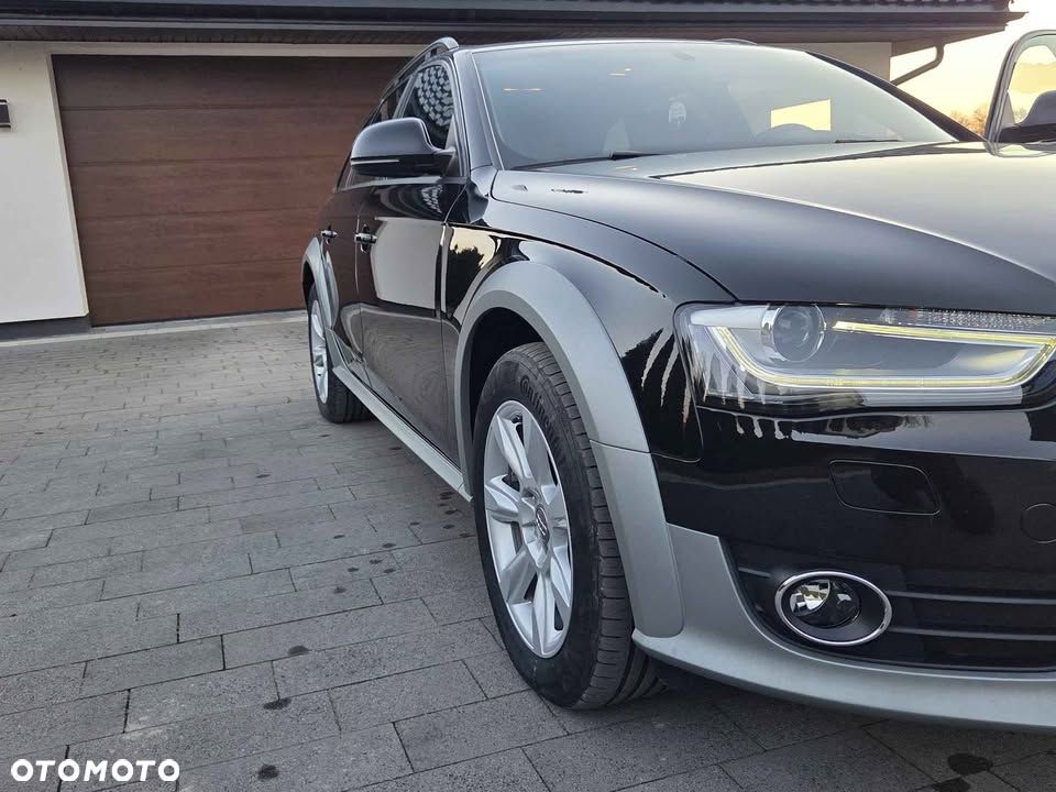Audi A4 Allroad 2.0 TDI Quattro S tronic - 11