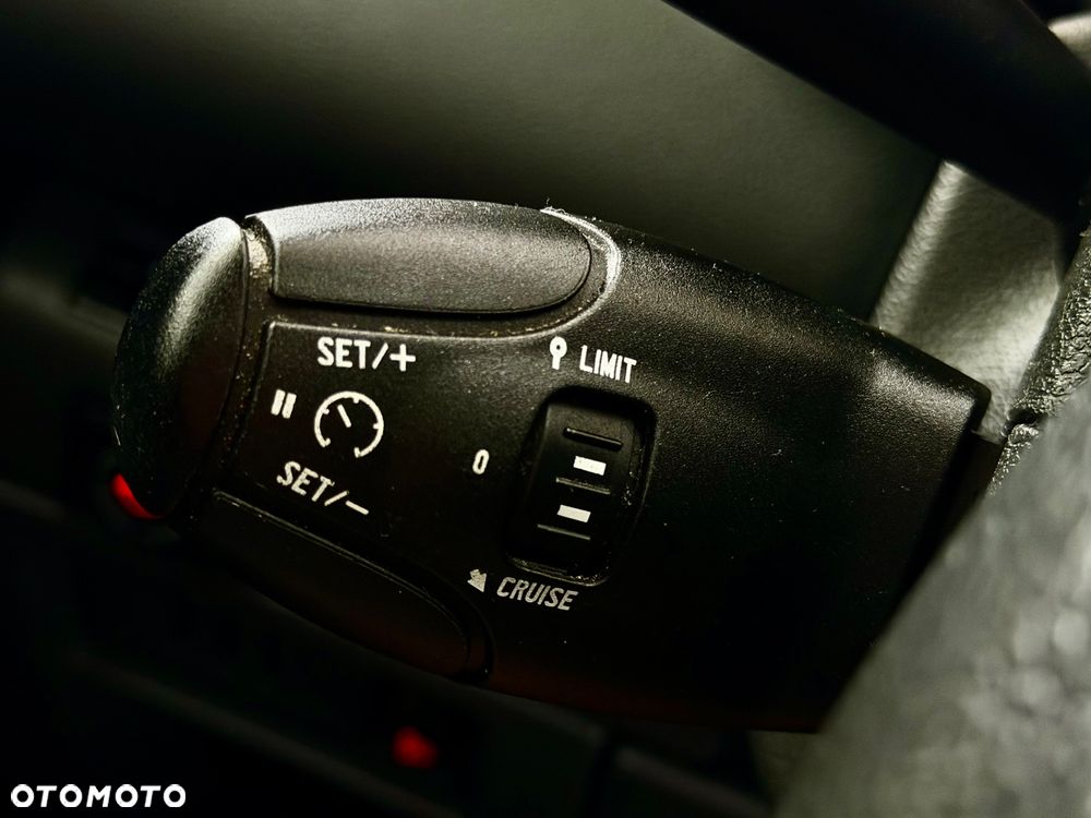 Peugeot 3008 1.6 Premium - 19