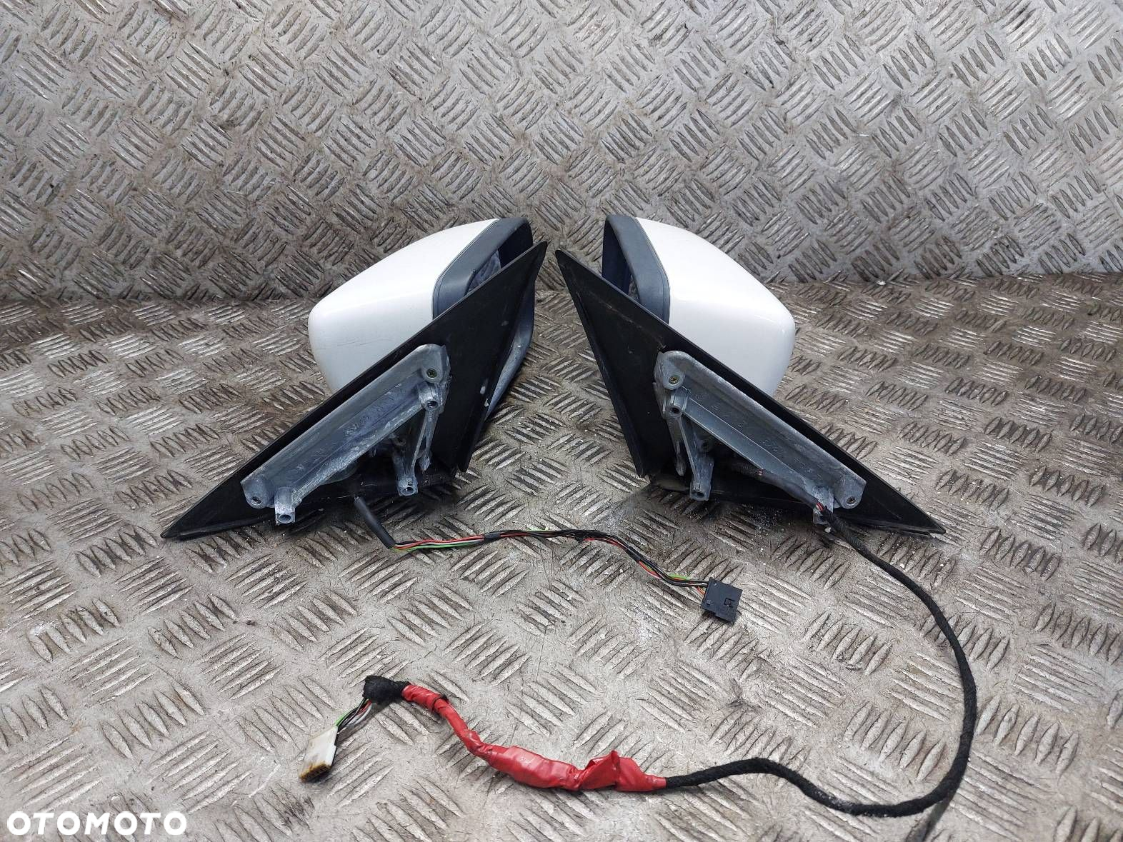 LUSTERKO LEWE + PRAWE ELEKTRYCZNE BMW E46 5 PIN EU 300/0 ALPINWEISS 3 - 5