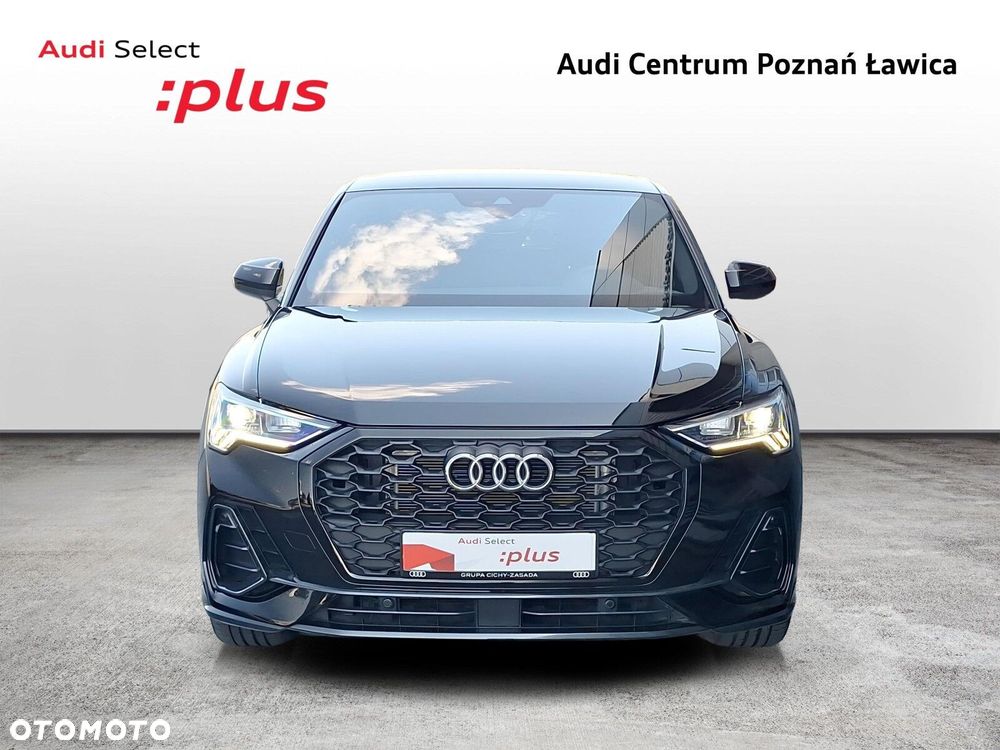 Audi Q3 Sportback - 8