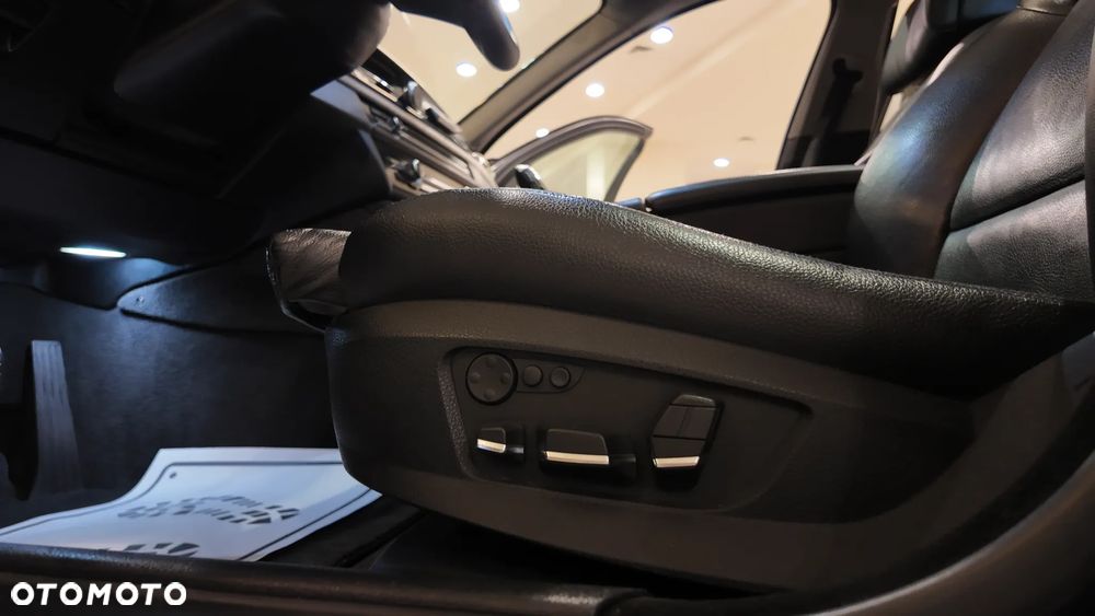 BMW Seria 5 530d Luxury Line - 39