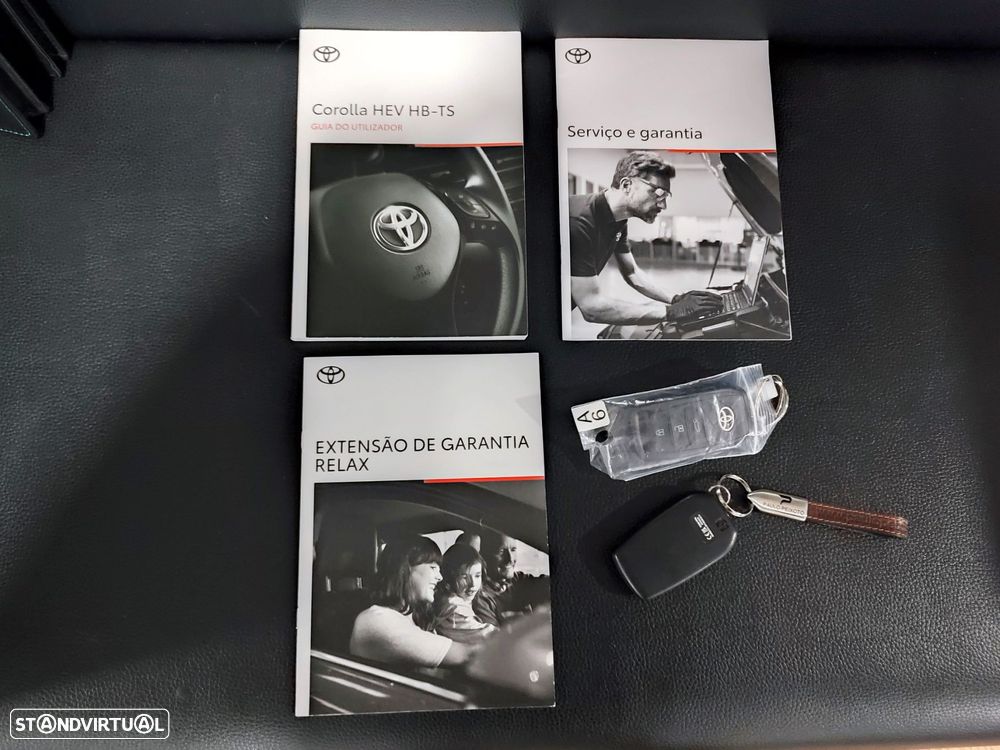 Toyota Corolla Touring Sports 1.8 Hybrid Exclusive - 12