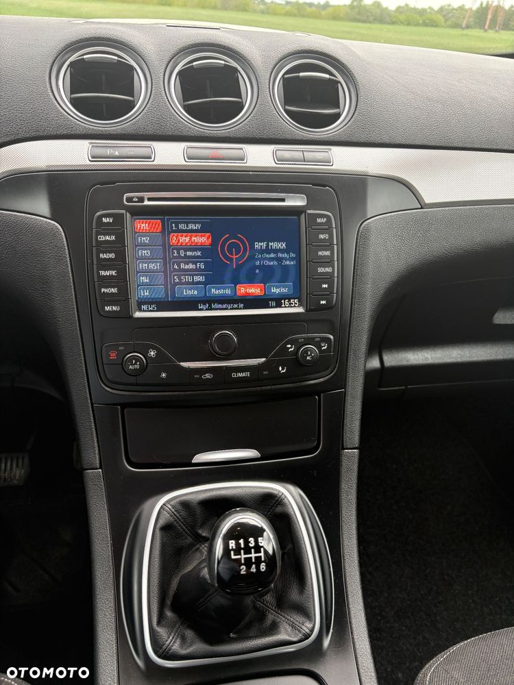 Ford Galaxy 2.0 TDCi Ambiente - 19