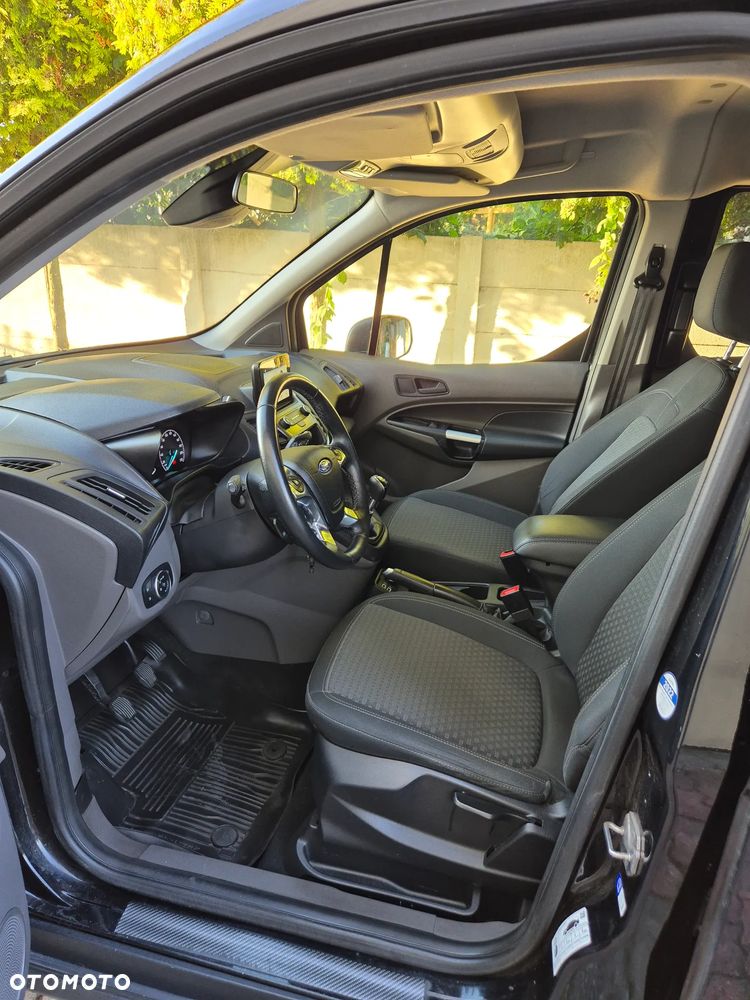 Ford Transit Connect - 9