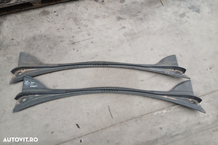 Grila stergatoare 1P0853185B 1P0853185B Seat Leon 2 1P [facelift] [20 - 1