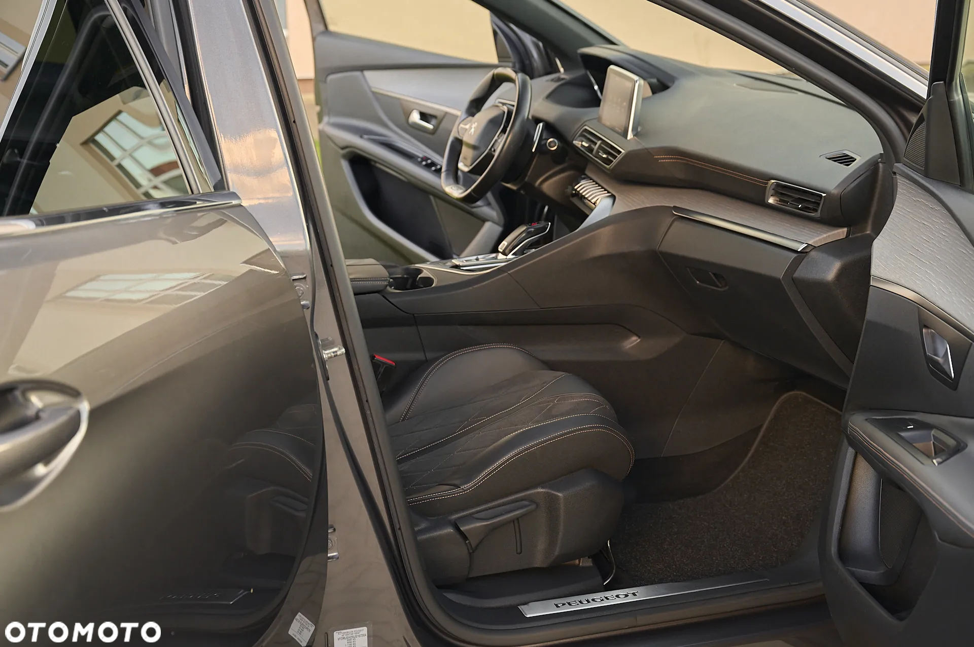 Peugeot 3008 2.0 BlueHDi GT S&S EAT8 - 22