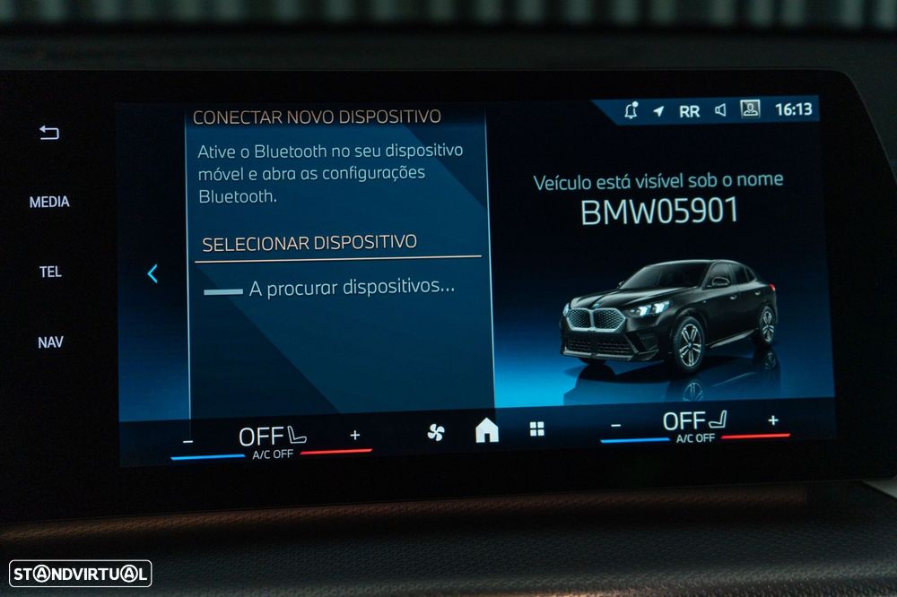 BMW iX2 eDrive20 Pack Desportivo M - 24