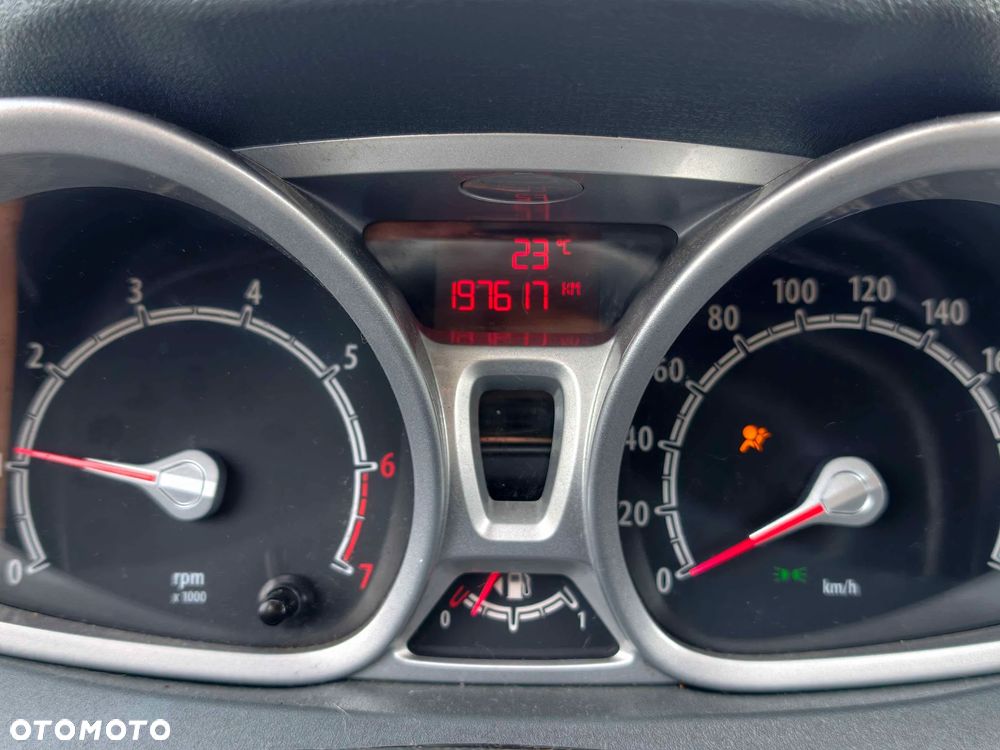 Ford Fiesta - 18