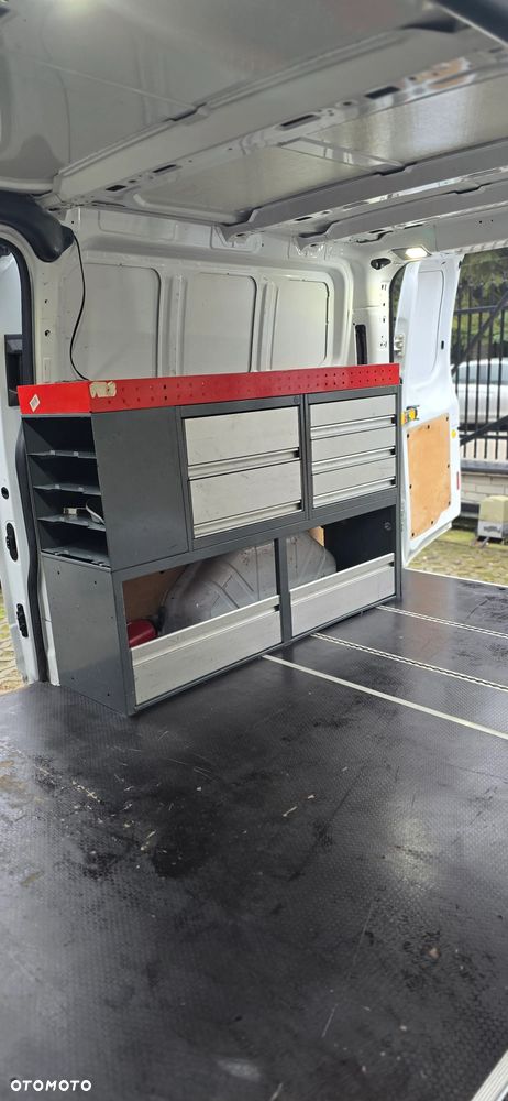 Ford Transit Custom - 9