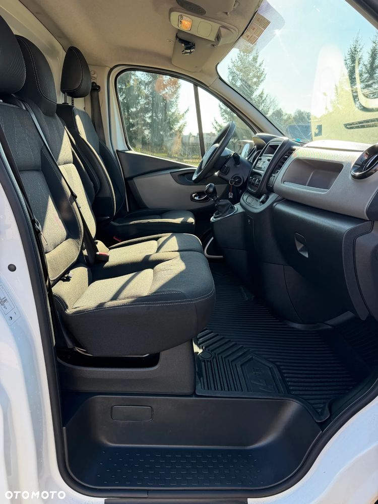 Renault TRAFIC 3 - 20