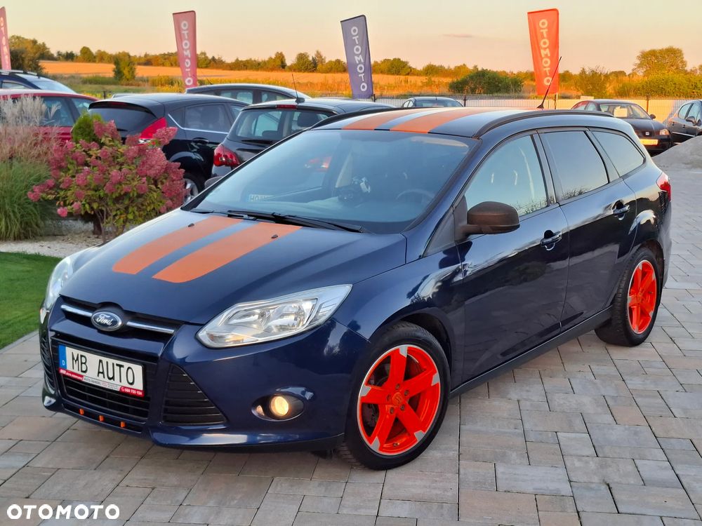 Ford Focus 1.6 TDCi DPF Champions Edition - 4