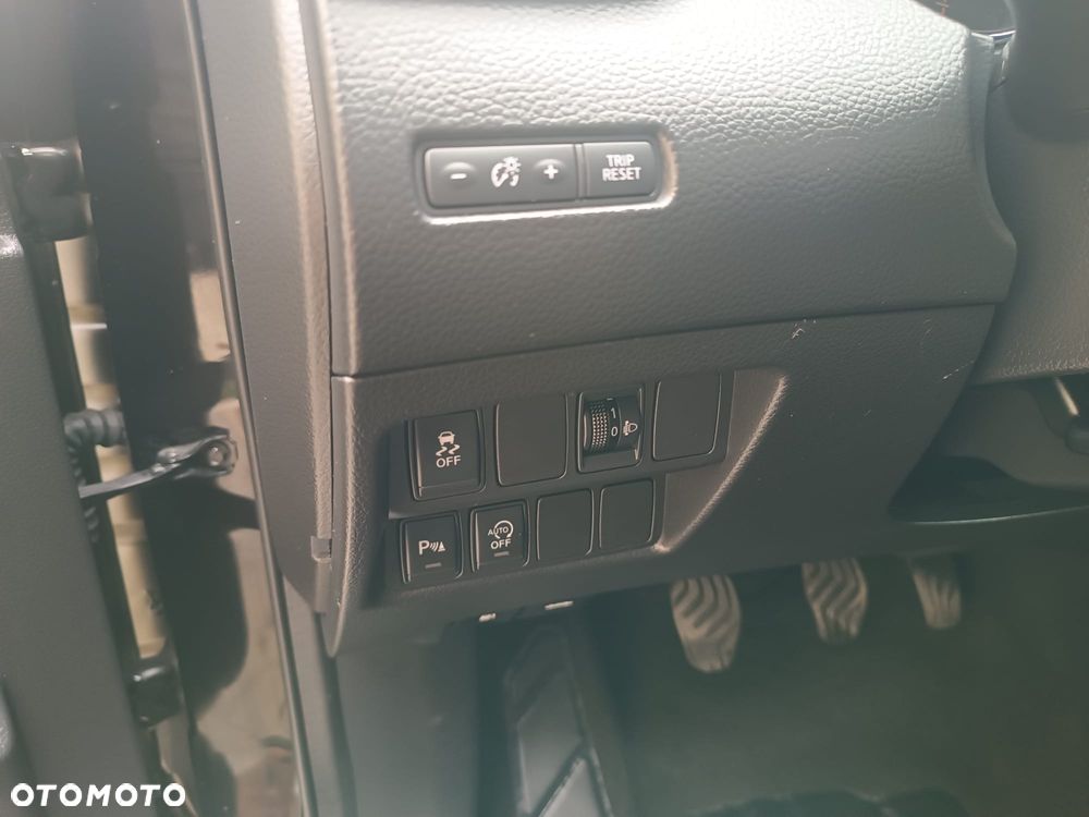 Nissan Qashqai 1.6 dCi DPF Start/Stop tekna - 10